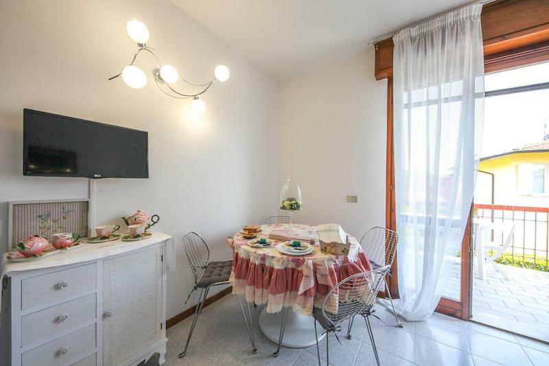 Appartamento Eleonora Rivoltella del Garda Bagian luar foto